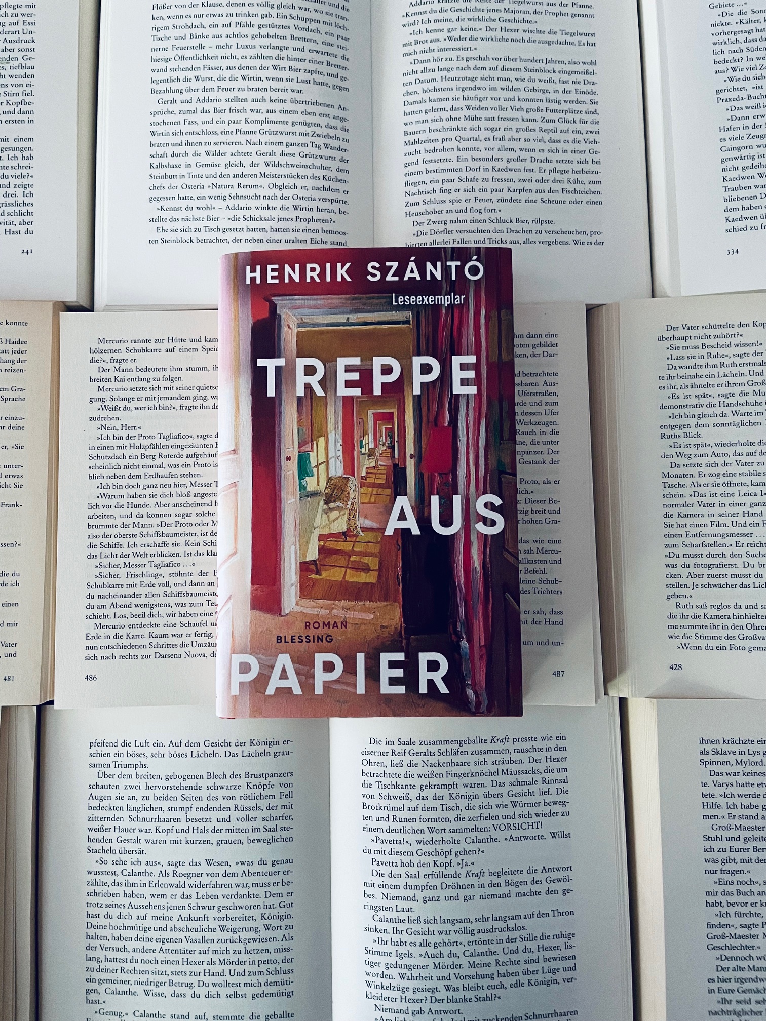 Buchcover von Treppe aus Papier